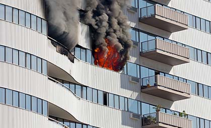 Incendie flamme feu immeuble