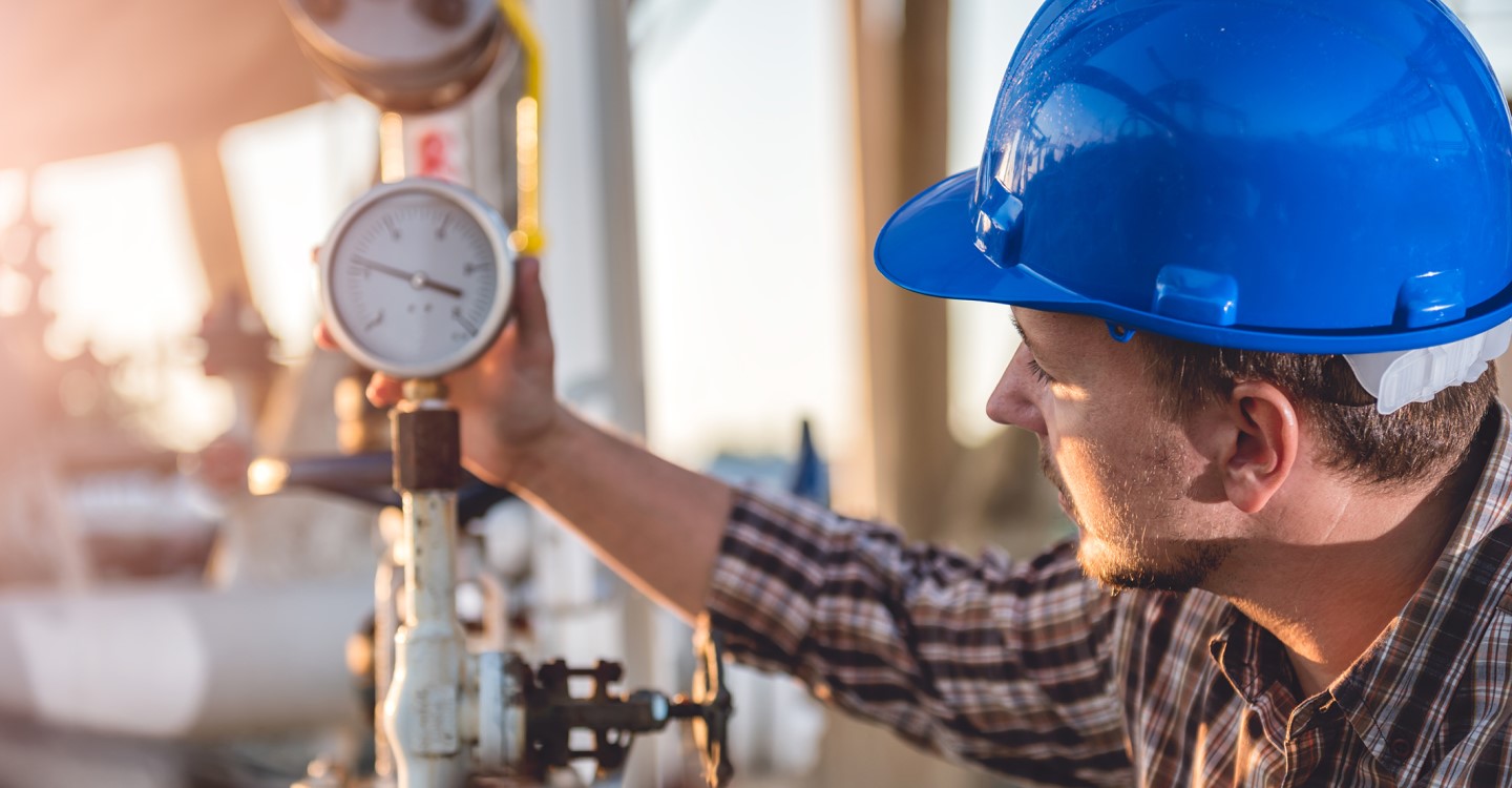 Vérification des installations de gaz combustible en ERP : Bâtiment avec chaufferie et cuisine